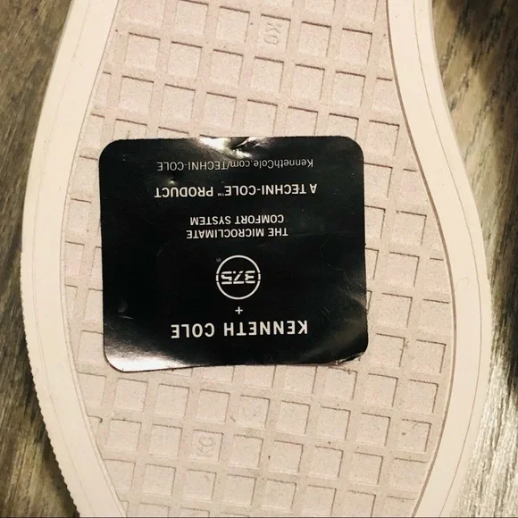 NWOB Kenneth Cole Floral Mara Slip-On Sneakers - Picture 12 of 12